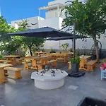 Отель Oceanis